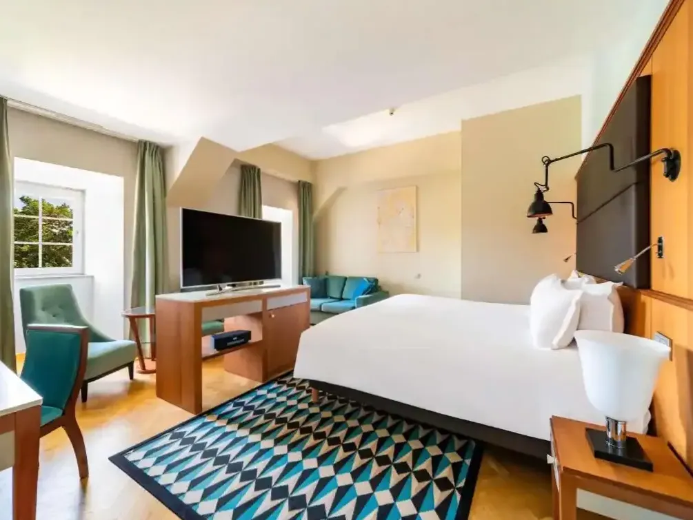 Hotel poza sezonem